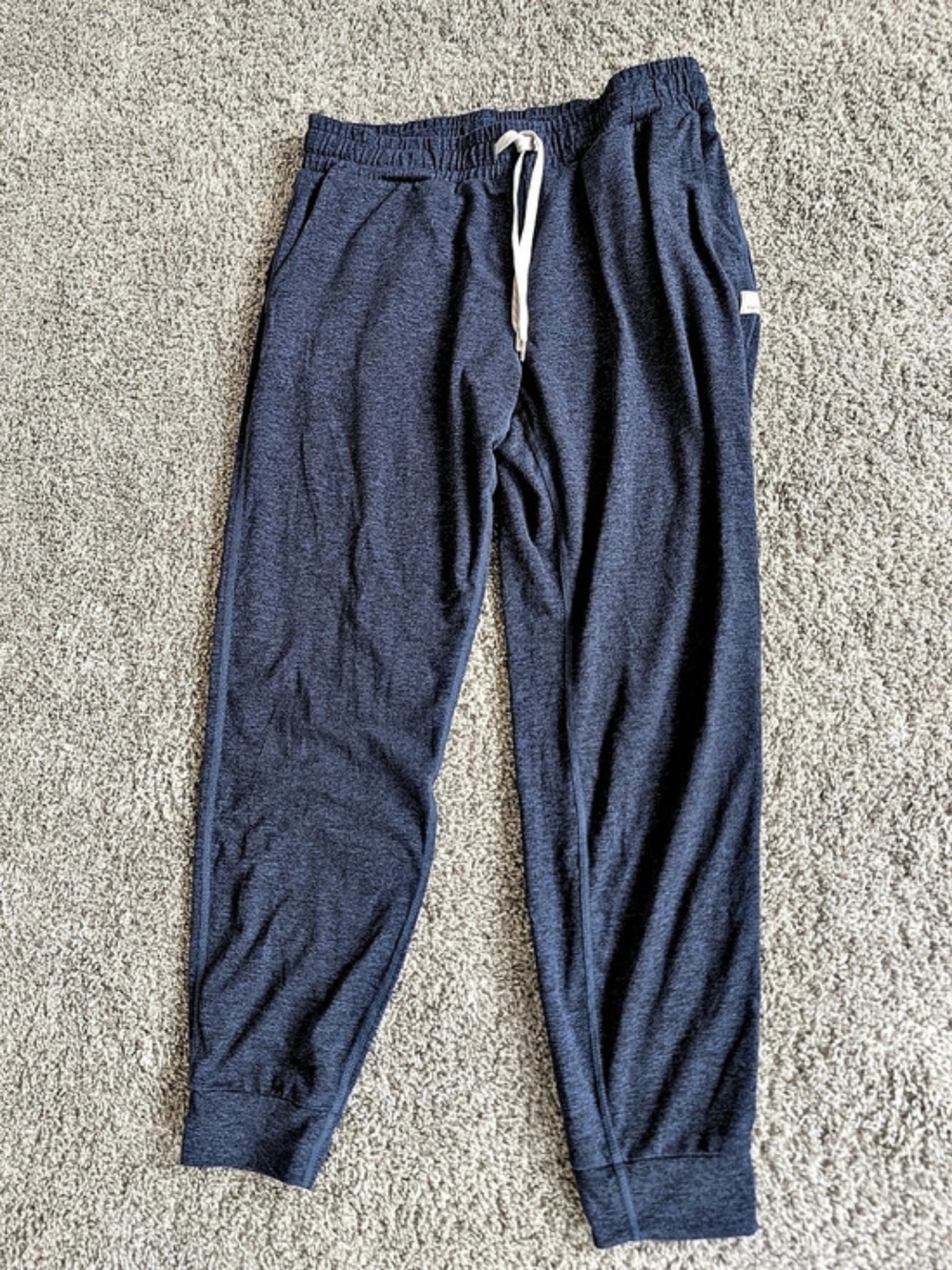 Vuori Women’s Performance Jogger Navy Heather Size Small 25” Inseam